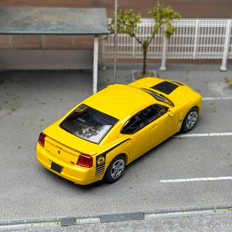 Rollin 1/64 Dodge Charger 08 R/T Metalowy Model Auta Zabawka Odlewany Ciśnieniowo Prezent