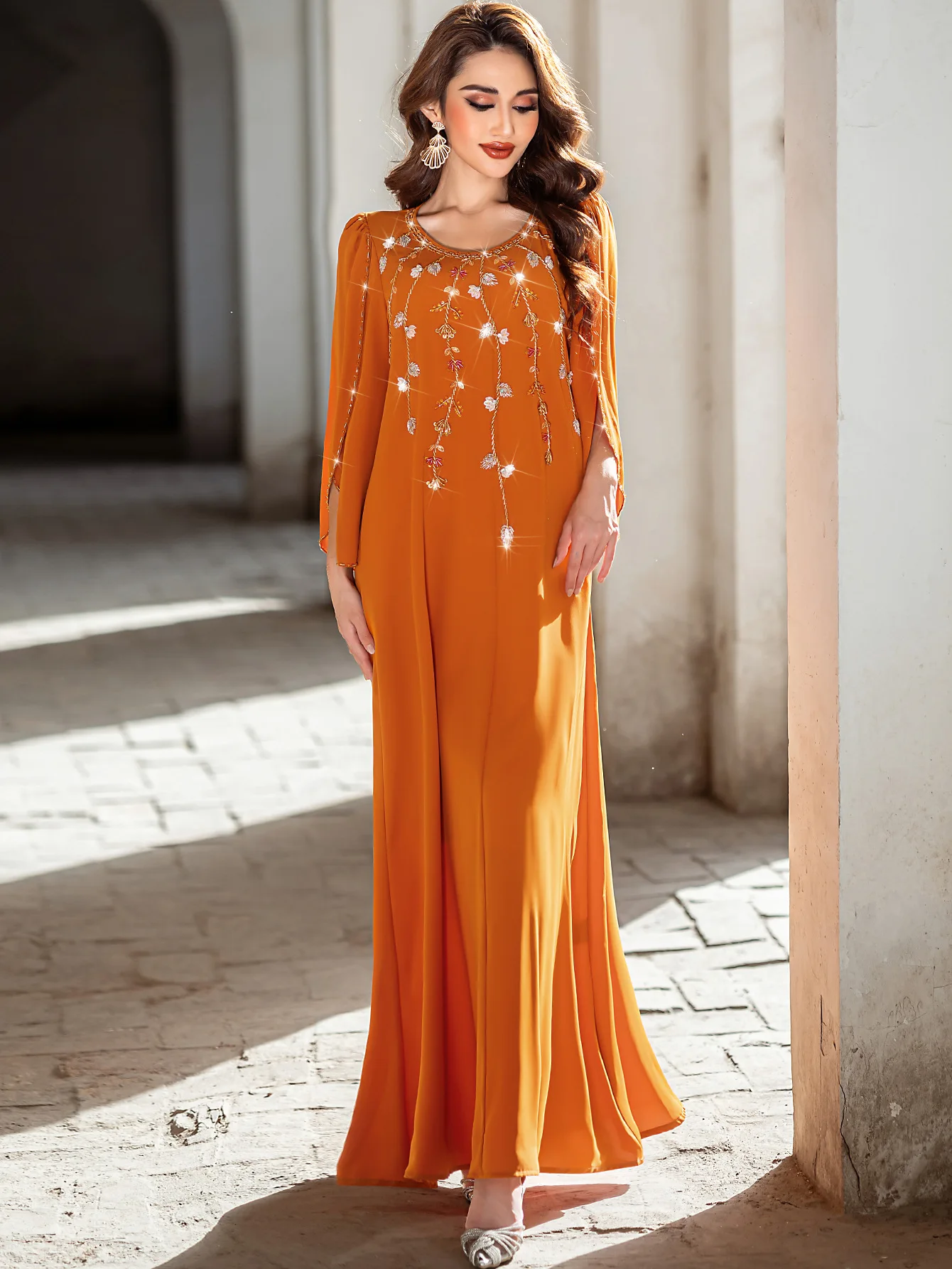 

Elegant Women Islam Kaftan Rhinestone Embroidery Bell Sleeve Abaya Loose Long Maxi Dress Dubai Muslim Evening Party Prayer Gown