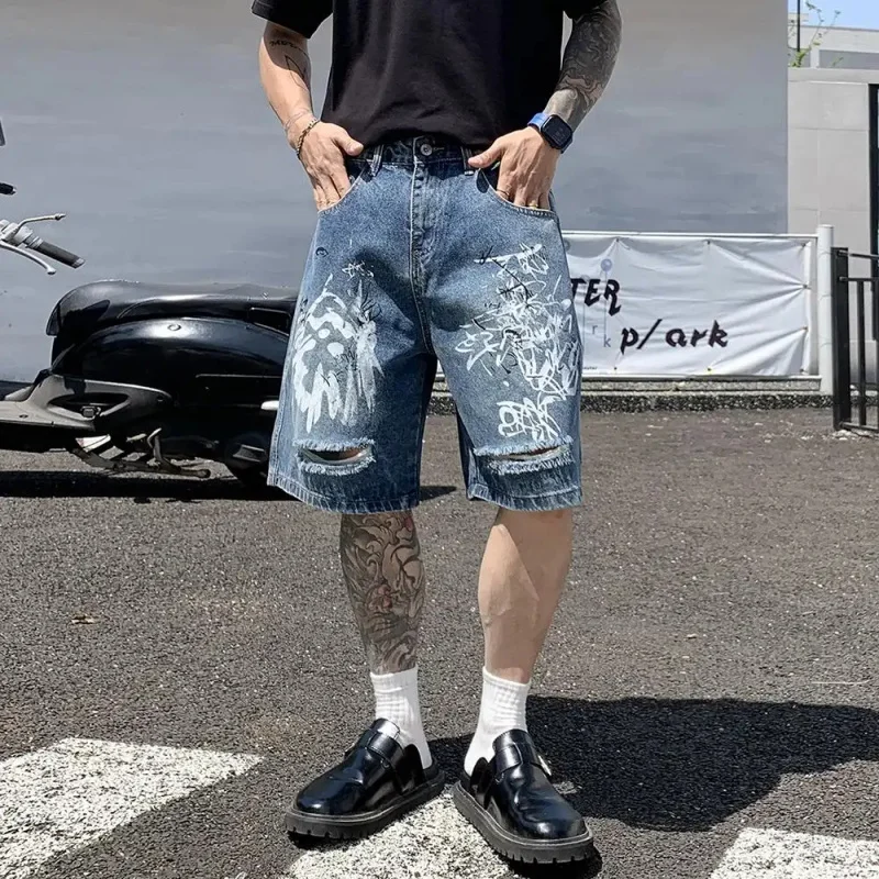 

Men's Vintage Washed Denim Shorts with Graffiti Print & Ripped Detail at the Knee, Loose Wide-Leg Half Pants for Summer Casual