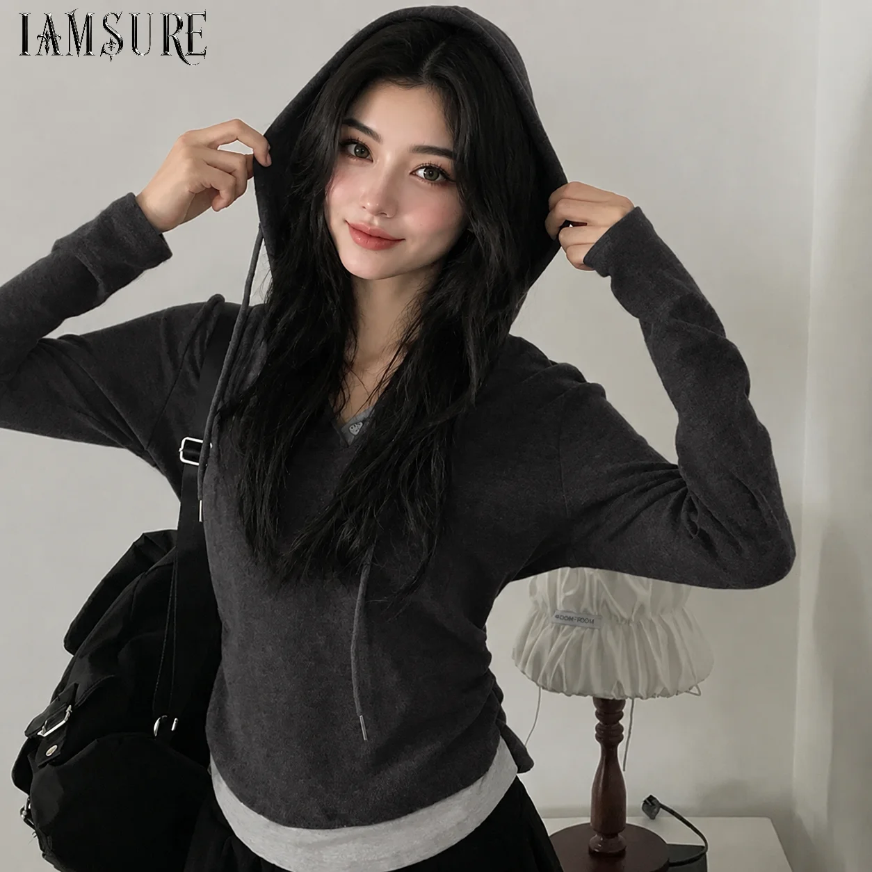 Women’s Hooded Long Sleeve T-Shirts Casual Slim Fit Pullover Drawstring Hood Layered Hem Design Tops Y2K Aesthetic Autumn/Winter