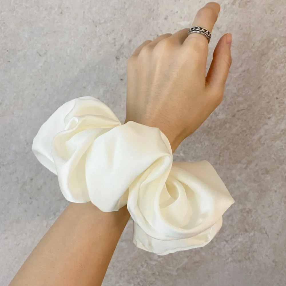 Fashion Oversized Silk Scrunchies Korean Design Off White Black Satin Scrunchie Elastic Hair Bands Ponytail Holder Ties Headwear