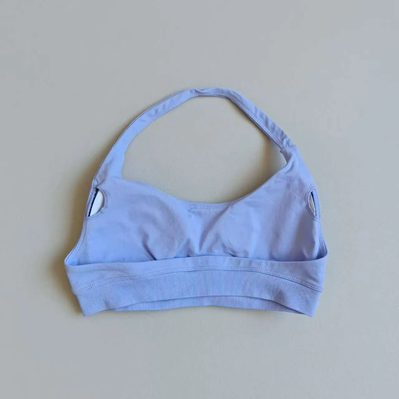 Nahtloser Push-up-Sport-BH mit Neckholder für Damen, stoßfest, schnelltrocknend, atmungsaktiv, für Fitness, Yoga, mit schönem Rückendesign, Sportbekleidung. – Detail 1