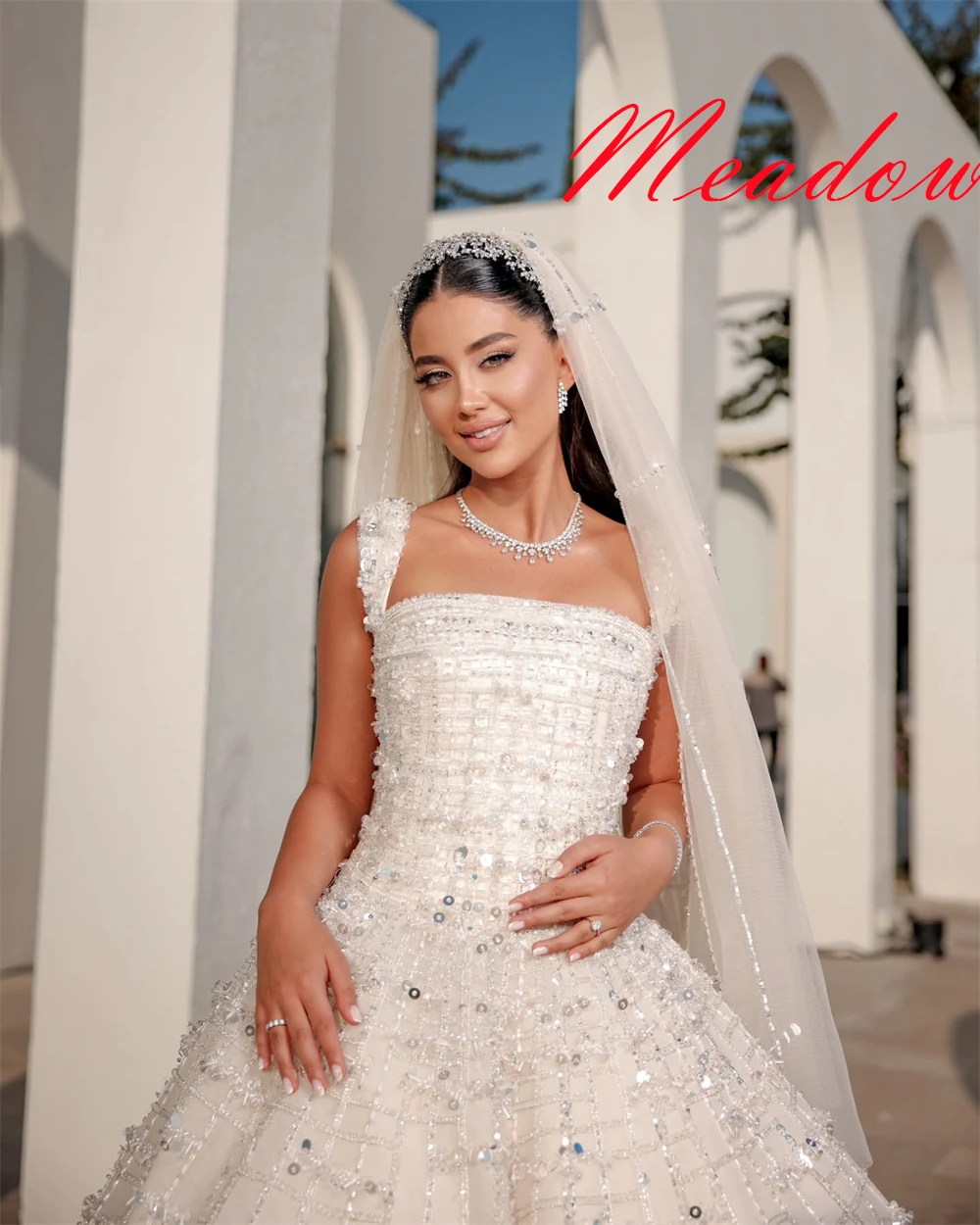 

Customized Exquisite White Organza Bridal Gowns Elegant Strapless Cap Sleeve Sequined Wedding Dress Chapel Train Open Back Dress