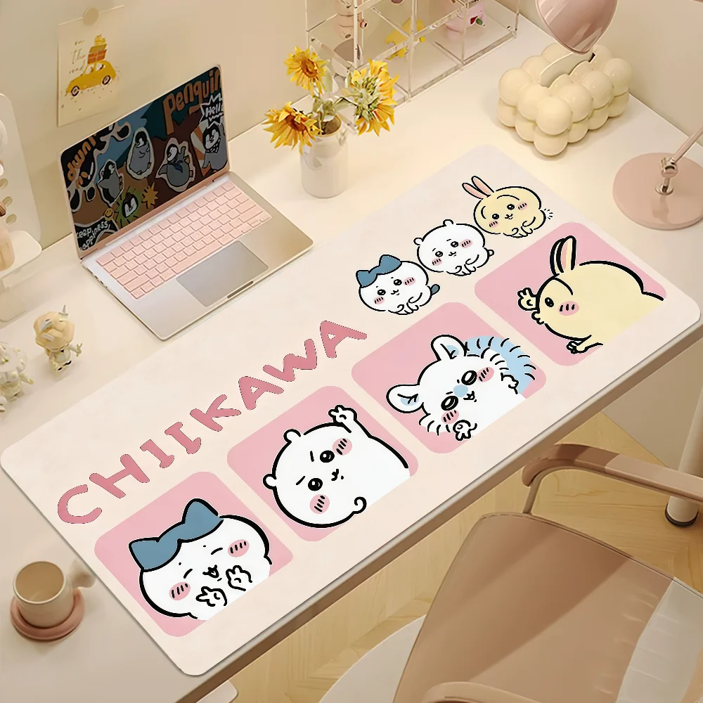 Niedliches Chiikawa-Mauspad, groß, rutschfest, mit verstärkten Kanten, für Schreibtisch, Computer, Tastatur, zum Schreiben, als Mauspad für Büro, Gamer und Studenten. – Detail 5