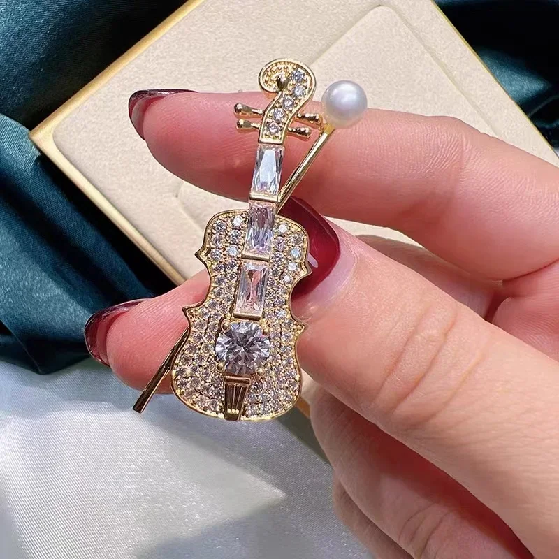 Shinny Crystal Violin Pearl Brooch For Women Exquisite Design Music Accessories Clothing decoration Brooches Pins - view 6