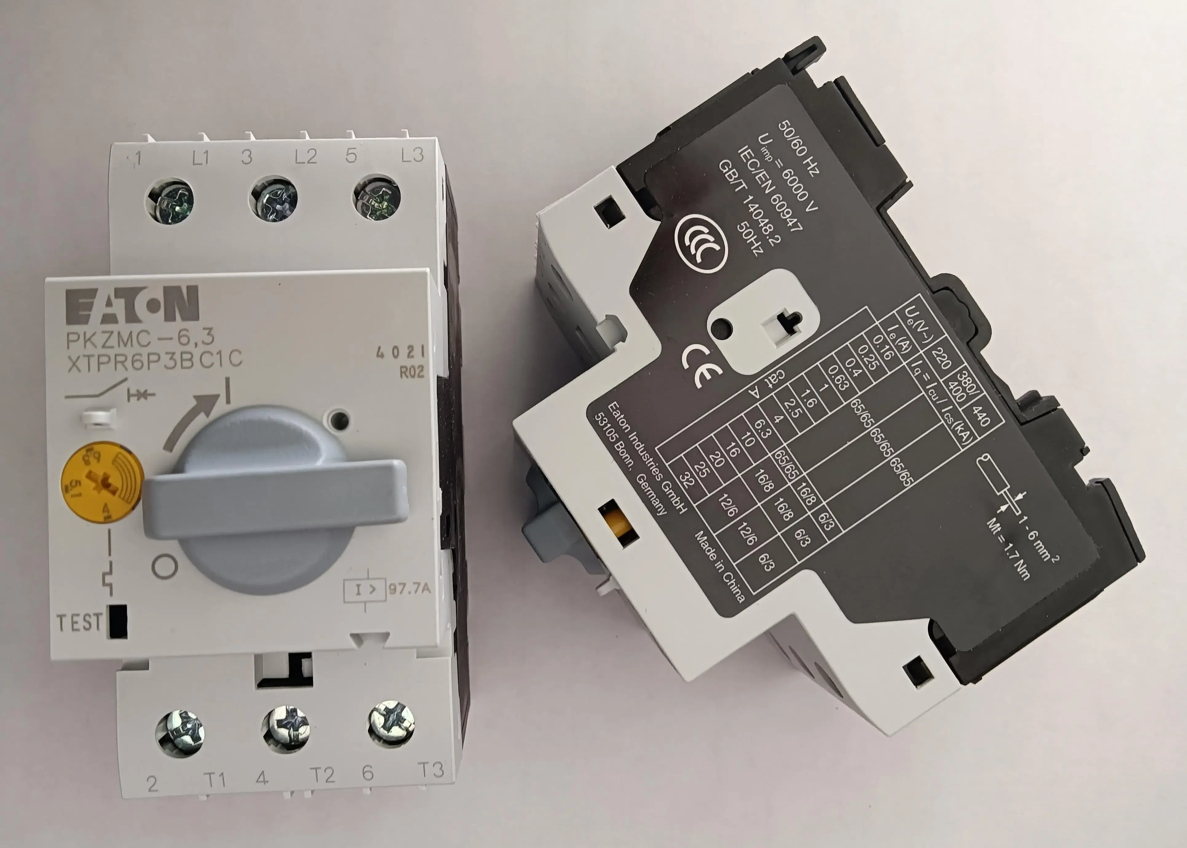 

Новый оригинальный выключатель защиты двигателя Eaton PKZMC-6, 3-фазный