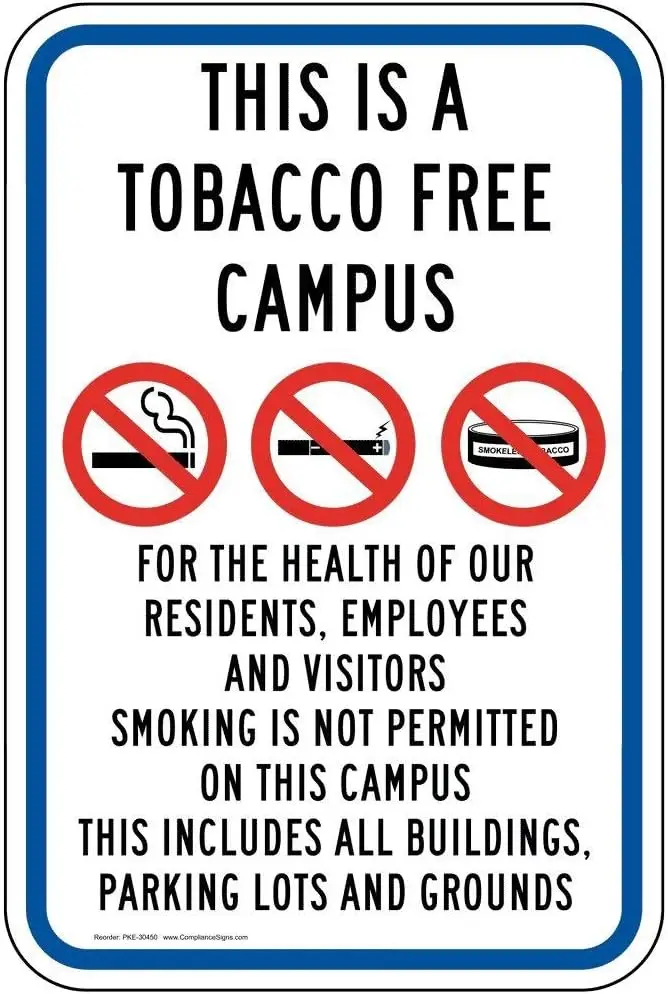 Lata reflectante vertical Esto es un letrero metálico para campus sin tabaco, en. con texto en inglés y símbolo, blanco