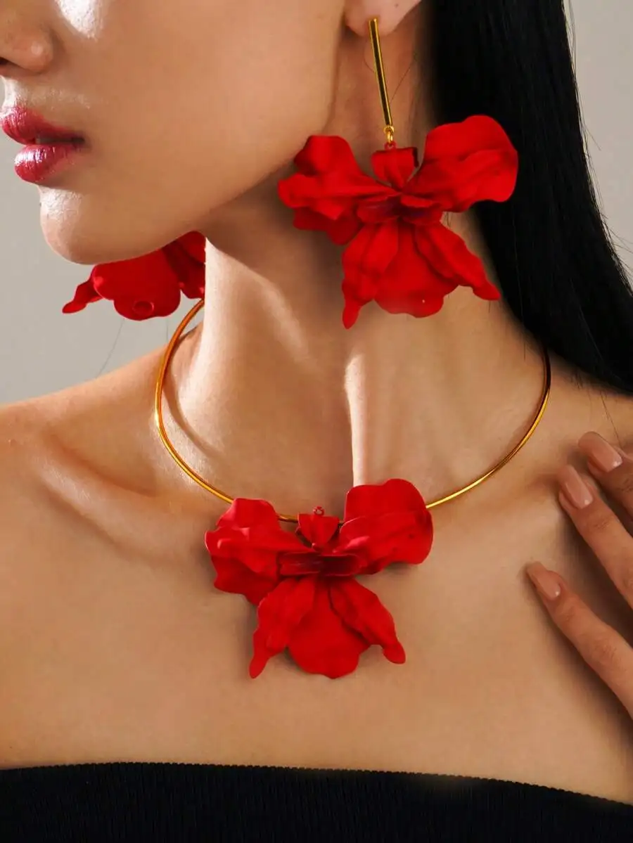 

3D Red Floral Earrings And Choker Necklace Set For Women