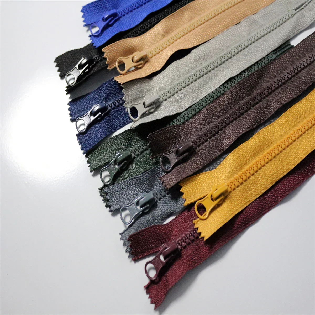 (10PCS)5# resin closed tail 40CM zipper pocket Short zipper bag closed color zipper multi-color manufacturer instant delivery