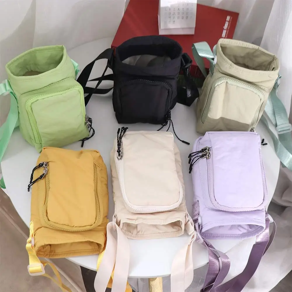 Shoulder Strap Water Bottle Carrier Bag Front Pocket Waterproof Crossbody Water Bottle Purse Adjustable Drawstring Open Top