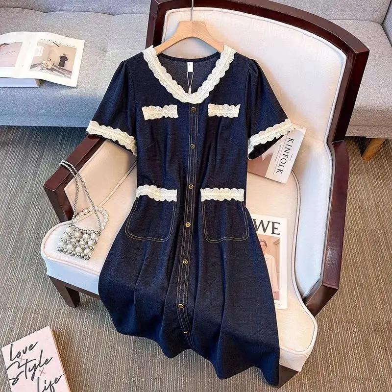 

Lace splicing V-neck denim skirt dress 2025 spring and summer new large size fat mm high-end small fragrant skirt