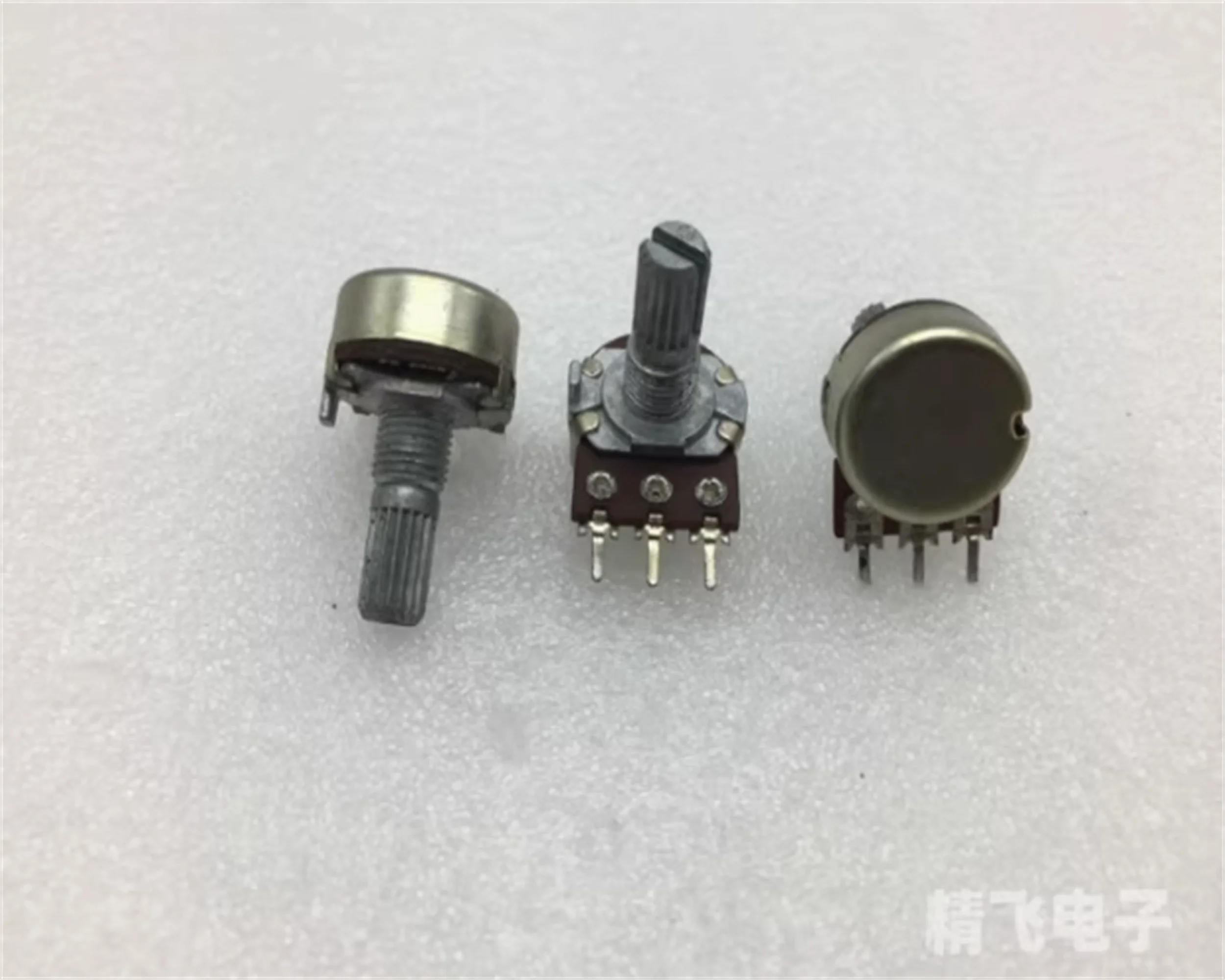 5  piece of high-quality RK16 single potentiometer B50K, shaft length 17MM serrated