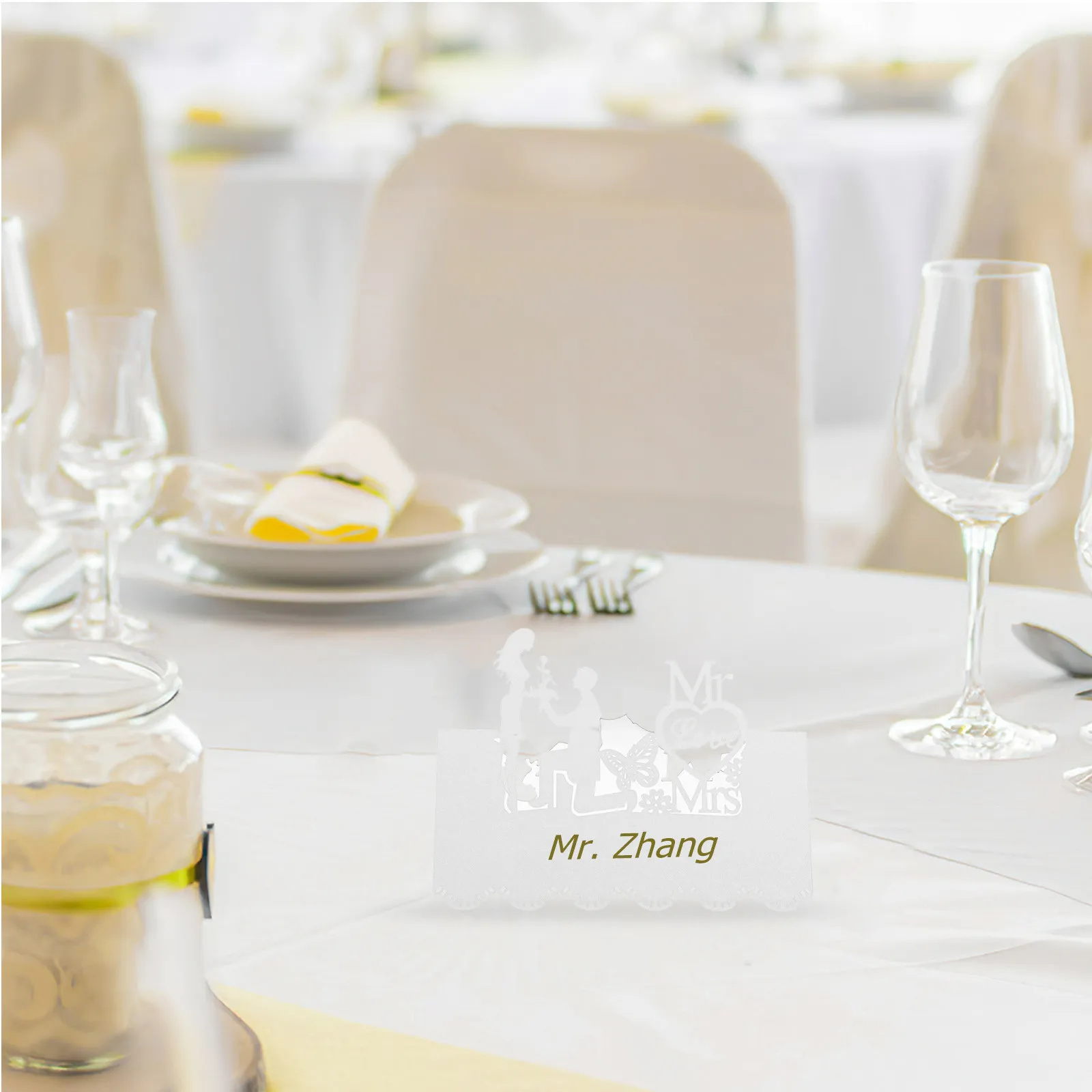 

50Pcs Laser Cut Hollow Flower Seat Cards Elegant Blank Name Place Cards Wedding Table Decoration Party Celebration