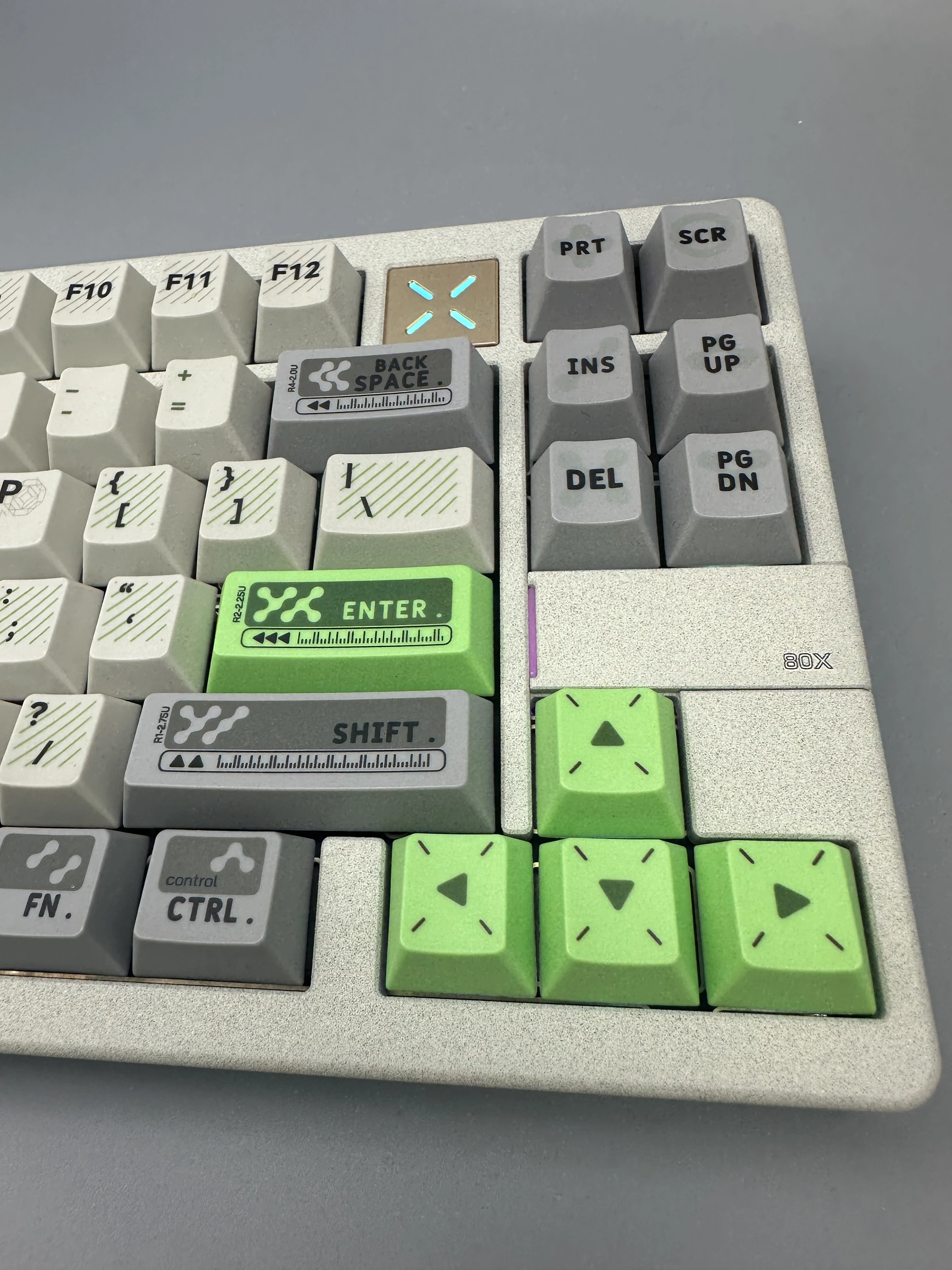 83-Key CNC Keyboard with Dye Sublimated PBT Keycaps Multi-Color 5000mAh Battery Gasket for Gamers