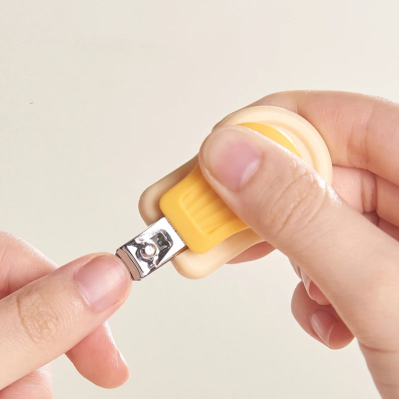 4-in-1 Cure Bear Baby Nail Clipper Set with Case, Baby Care Set: Baby Nail Clipper, Scissor, Nail File&Tweezer,Baby Manicure Kit