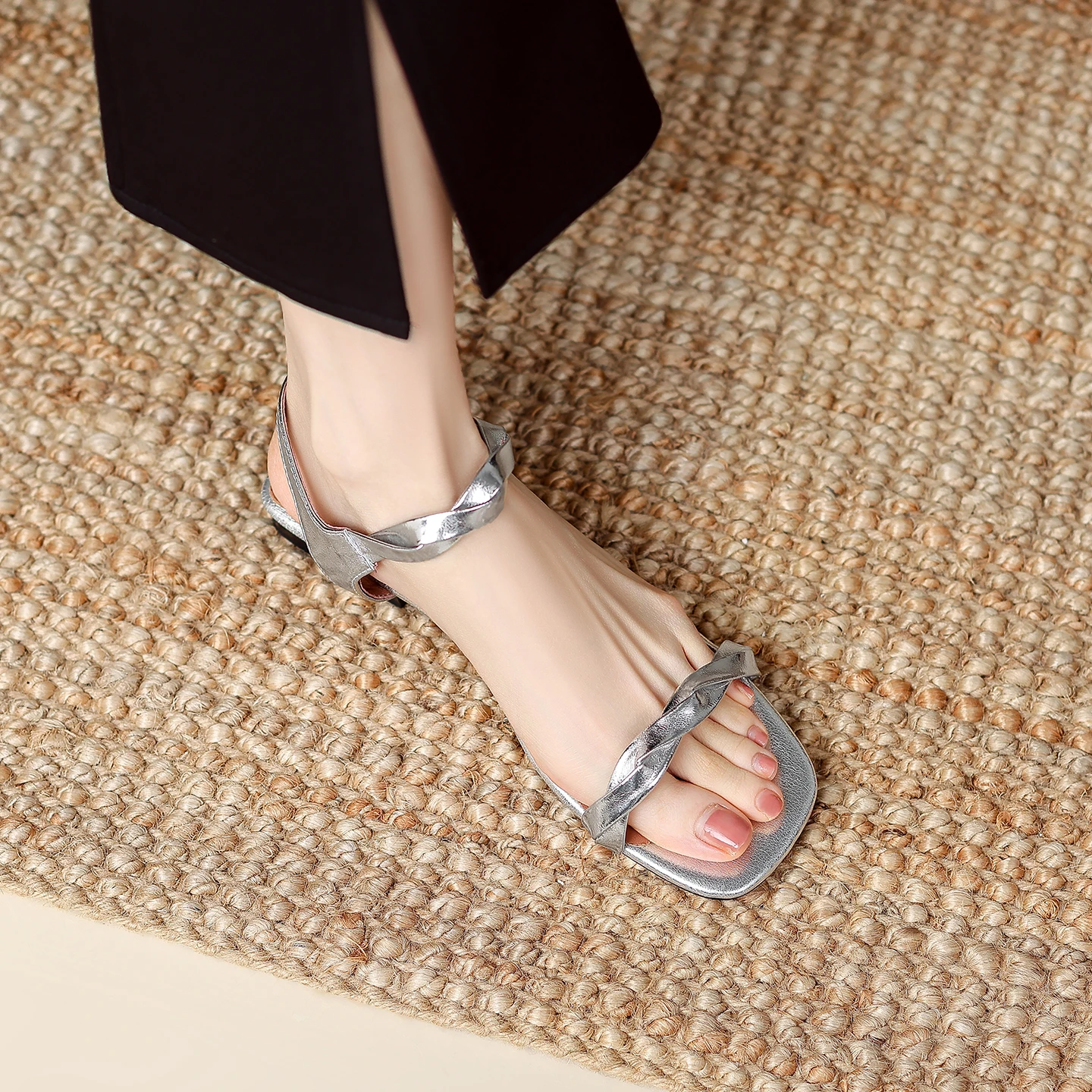 Afbeelding 5: Echt leren schapenvacht damessandalen, 2 cm lage hakken blokhoge zomerschoenen voor dames, gladiatorstrandschoenen