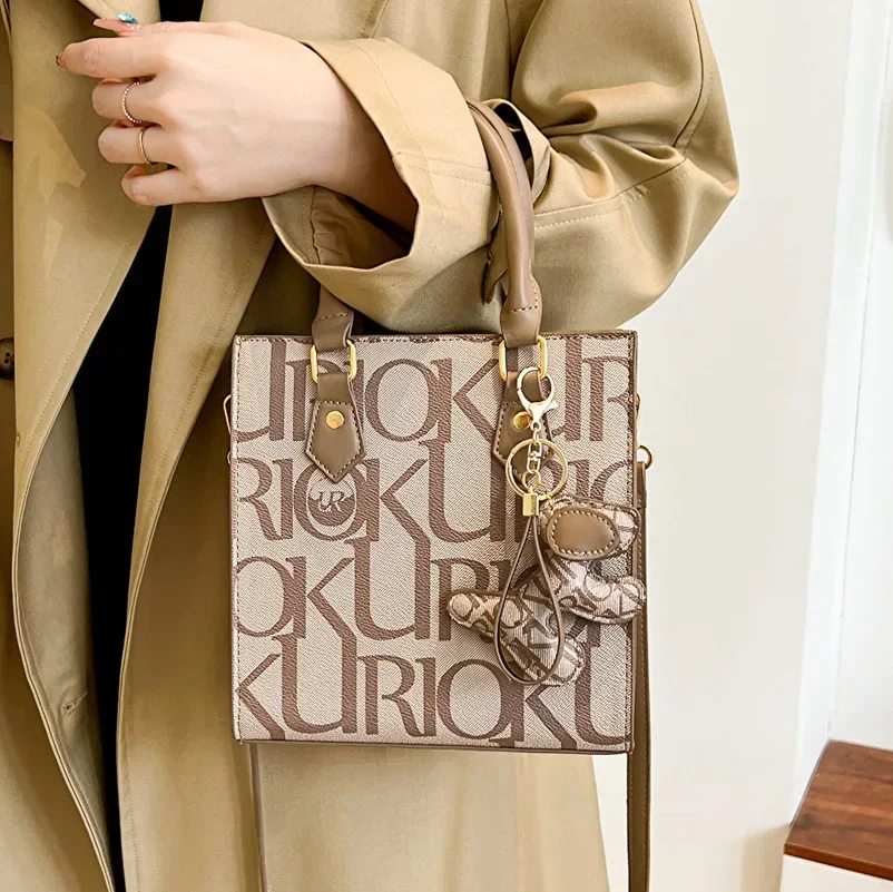 

Large Capacity Women's Single-Shoulder Bag Stylish Crossbody Versatile Texture Alphabet HandbagTote Bag Handbags