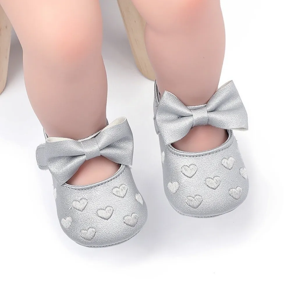 

Comfortable Non-slip Leather Baby Shoes Love Bow Soft Material Toddler Shoes Multicolor Cute Appearance Crib Shoes First Steps