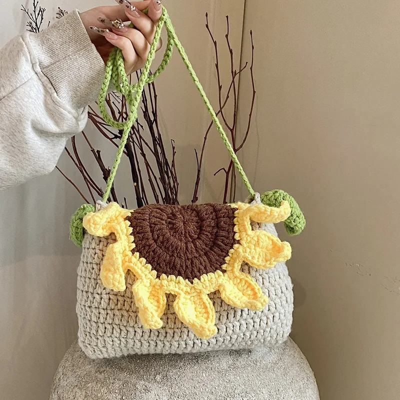 Fashion Knitted Sunflower Crochet Handbag Bag Flap Messenger Bag Lady Satchel Casual Handmade Bag Versatile Crossbody Purse