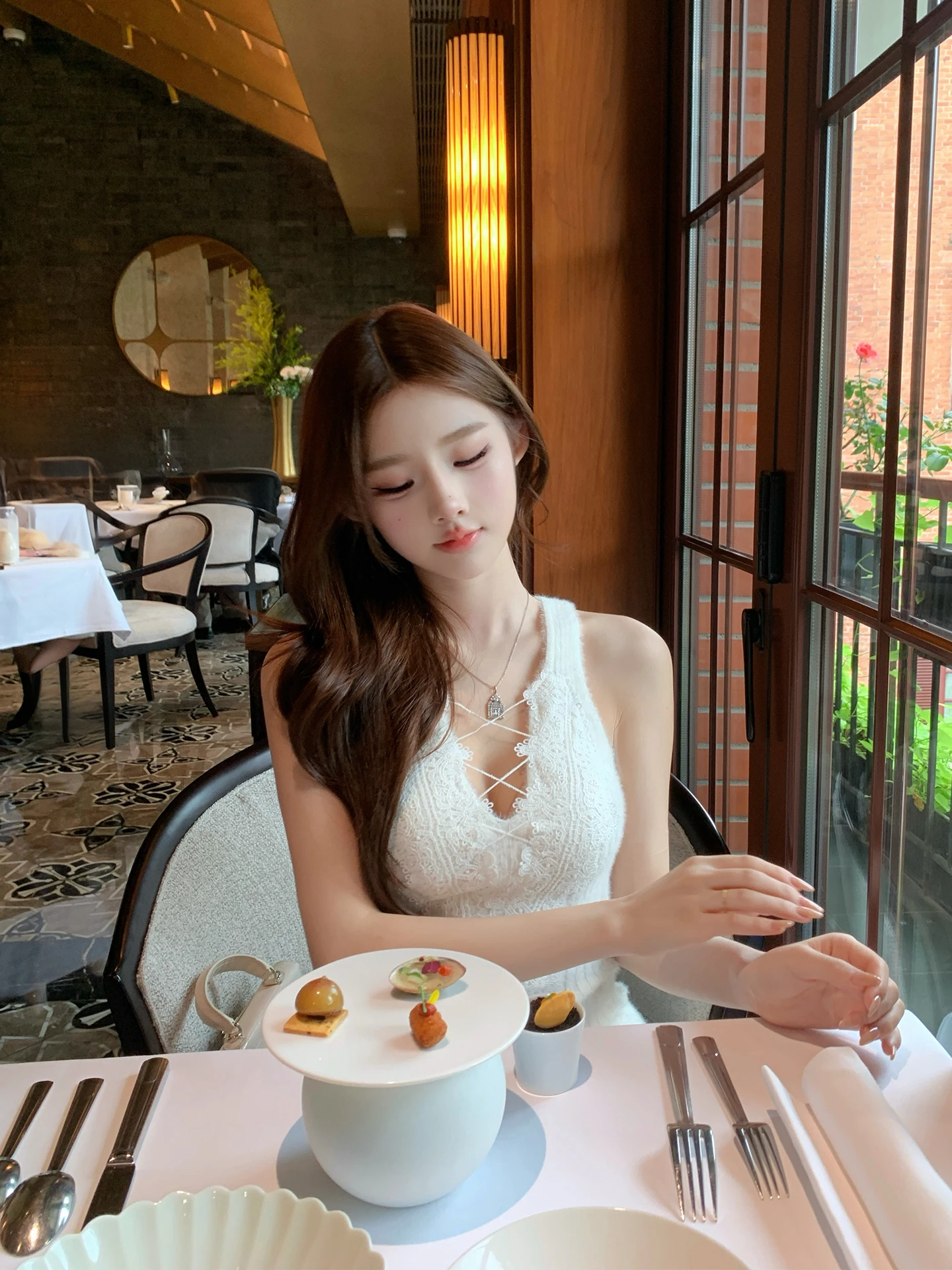 

Сексуальная женская облегающая юбка Dr с кружевной отделкой, белая облегающая юбка Pure Desire Impact с v-образным вырезом, повседневная нейлоновая ткань