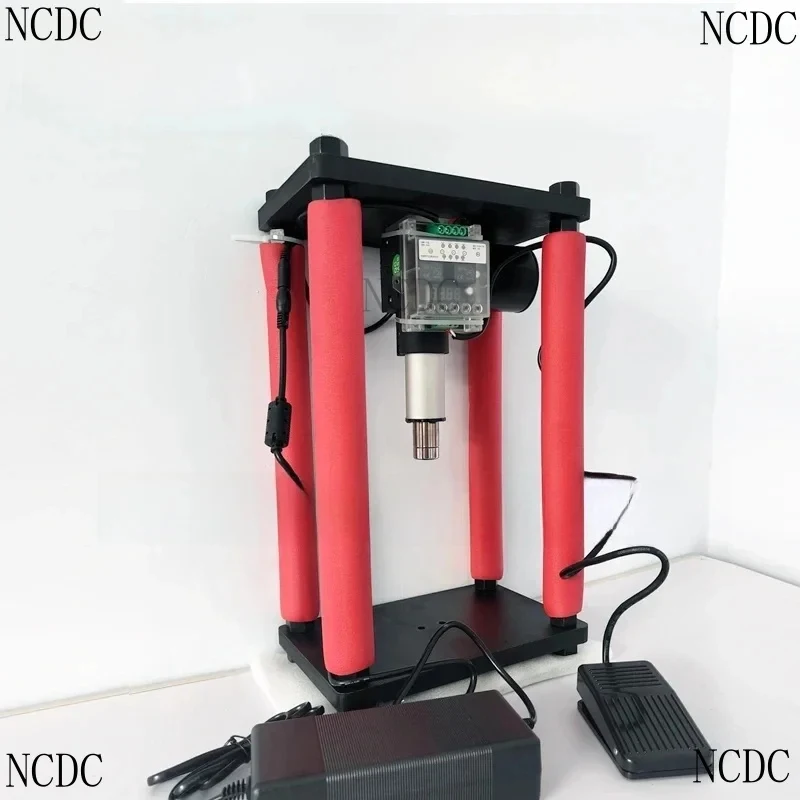 Four-column Silent Press 220V Desktop Hydraulic Press Pressurable Lead Bearing Hardware Universal Automatic