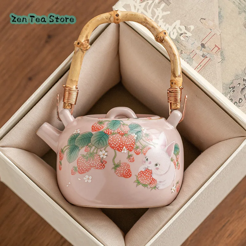 Strawberry Rabbit Bamboo Handle Beam Teapot Teapot Teapot Ceramic Tea Set Teapot Teapot Is Not Hot Chinese Single Pot