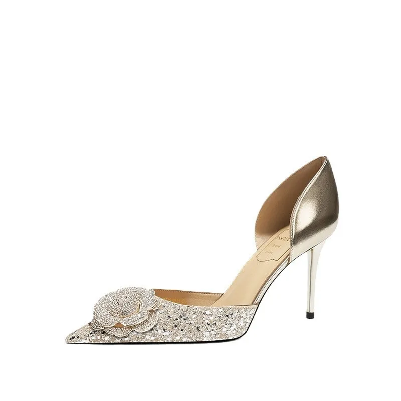 

C62 2025премиум, туфли на высоком каблуке с камелией и бриллиантовой пряжкой, светские банкетные туфли, темпераментные женские туфли-компаньоны, туфли для невесты