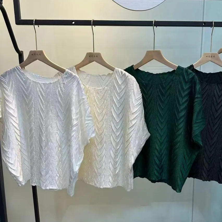 

Miyake Pleated 2026 Spring and Summer Short-sleeved T-shirt Women's Pleated Tops Women's Models Matchy-matchy Small Shirt Pleat