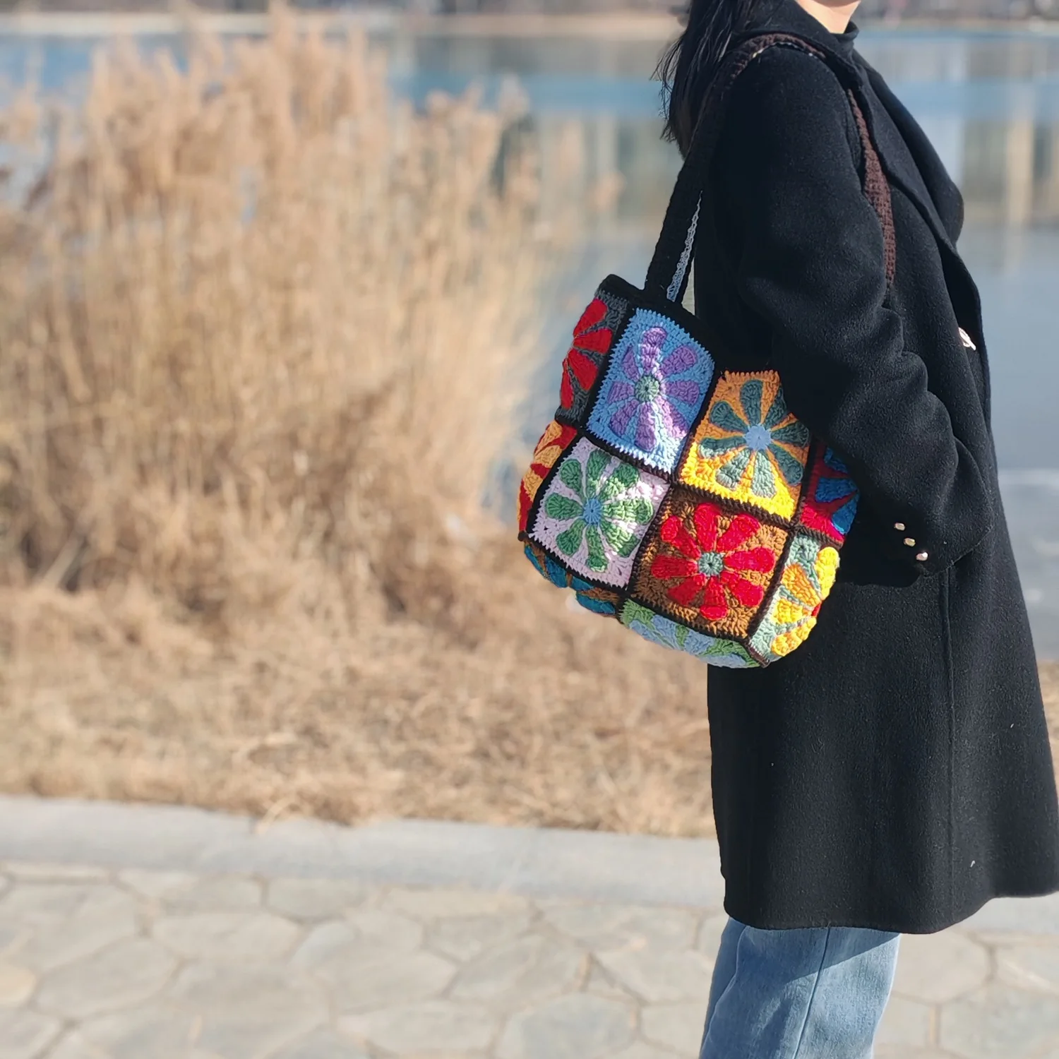 

Красочная женская сумка через плечо ручной работы крючком — квадратная сумка из хлопка бабушки с подкладкой и магнитной застежкой, винтажный стиль в стиле бохо