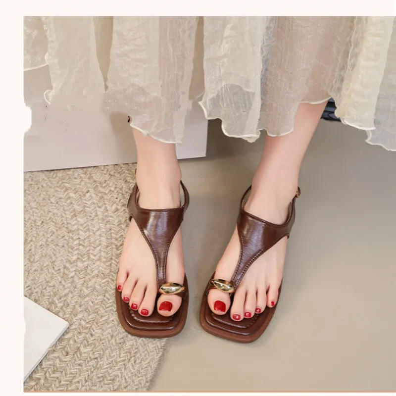 Modische und sexy Zehensandalen, heiß begehrt für den Sommer, neue runde, flache, bequeme, lässige Sandalen für Damen