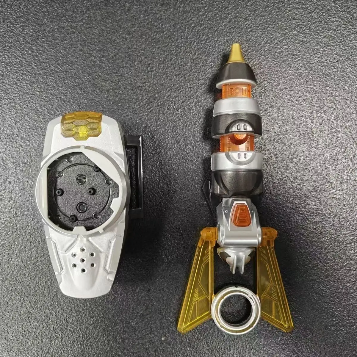 Spot Kamen Rider Royal Bee Csm Kamen Rider Beetle Wasp Bracelet Belt Transformation Custom Gk Statue Model Doll Collection Toys