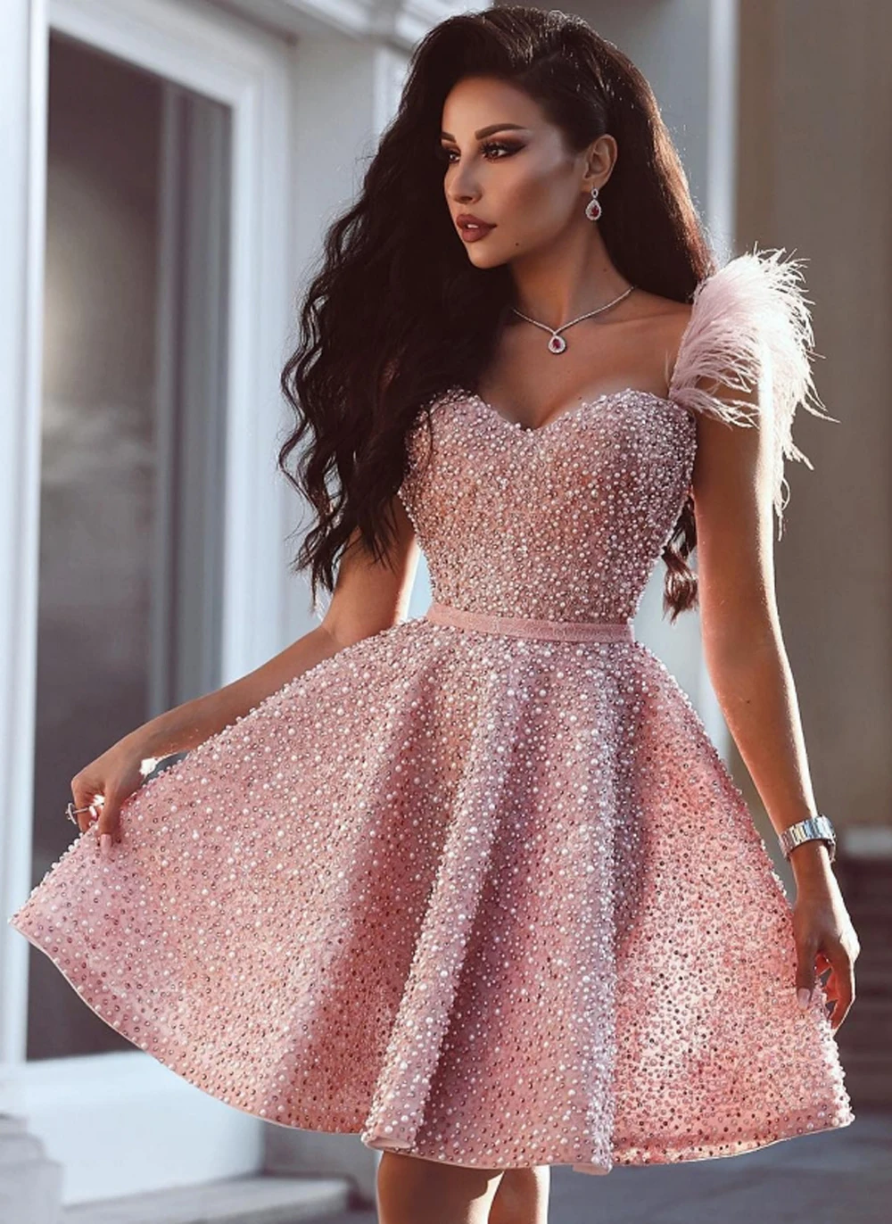 BABYONLLINE Pink Beaded Evening Dresses For Women 2024 Luxury Sweetheart With Feathers Straps Short Cocktail Prom Party Gowns