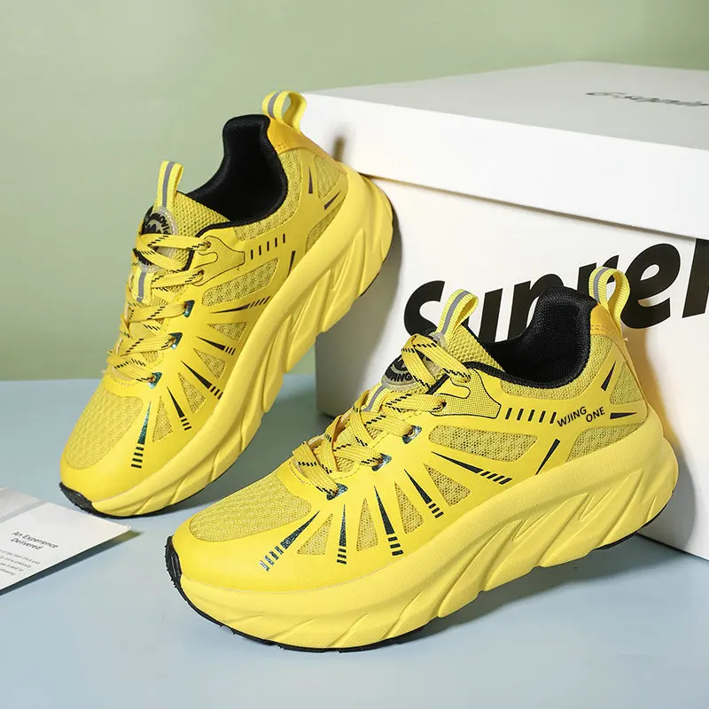 

High Quality Couple Sneakers Breathable Non Slip Wear-resistant Thick Soled Tennis Shoes Luxury Men Women Outdoor Running Shoes