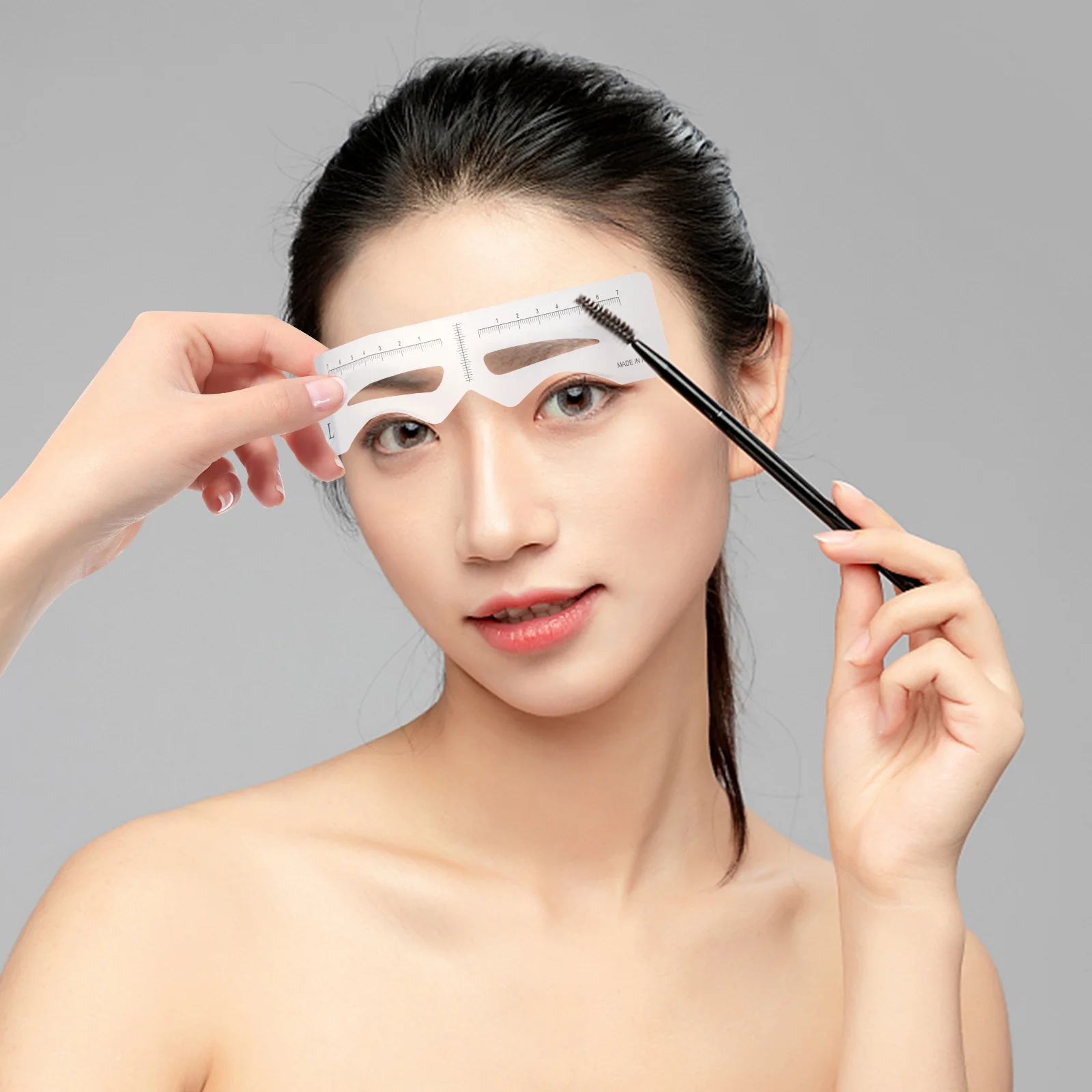 

2Sets Eyebrow Templates Reusable Durable Eyebrow Drawing Cards Shaping Stencils Makeup Tools Makeup Tools Brow Stencils