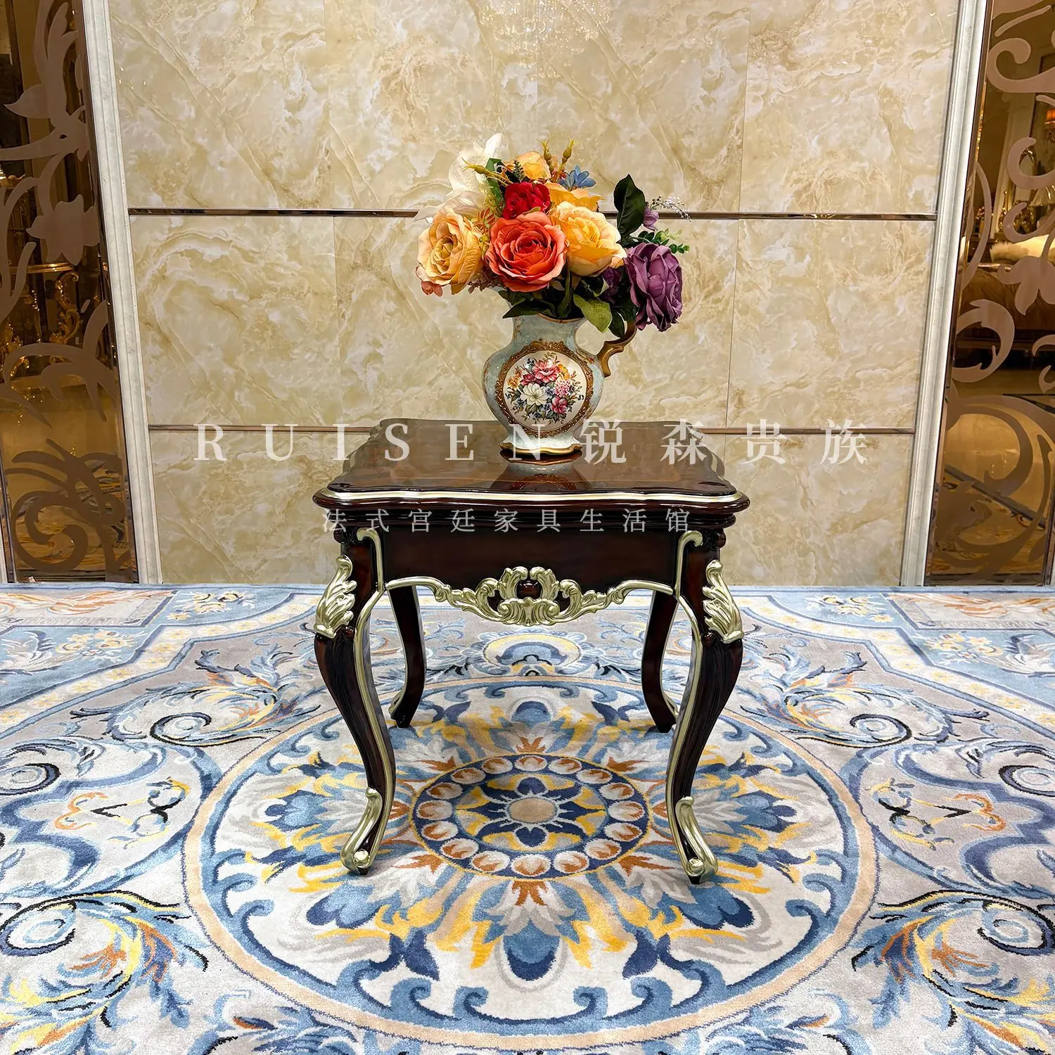French small coffee table, European court living room sofa corner table, high-end luxury wood carving flower phone square table