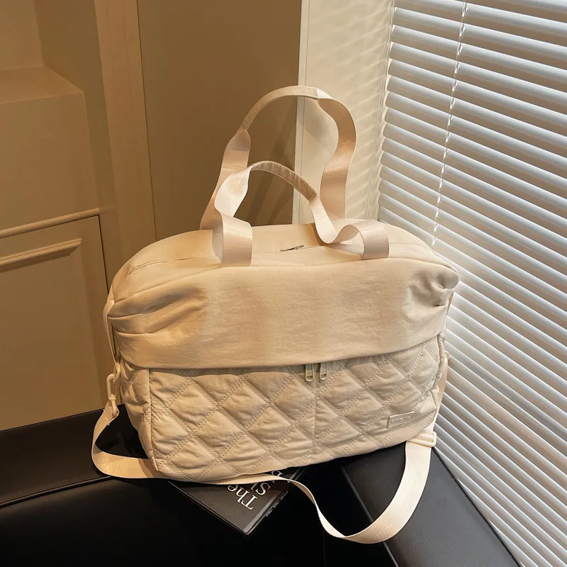 

Large Capacity Quilted Embroidery Tote Bag Carry-on Overnight Bag Shoulder Crossbody Diaper Bag Durable Travel Duffle for Women