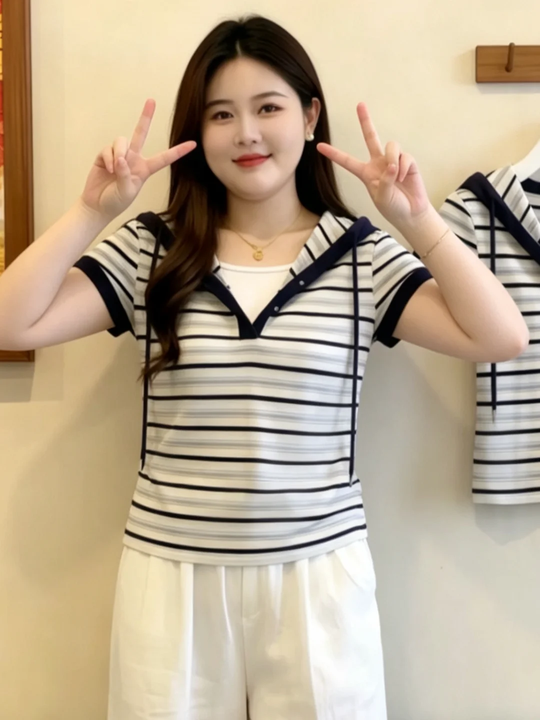 plus Size Cotton Hoodie Striped Short Sleeve T-Shirt Women Summer Slimming Design False Two-Piece Top Comfortable Casual Style