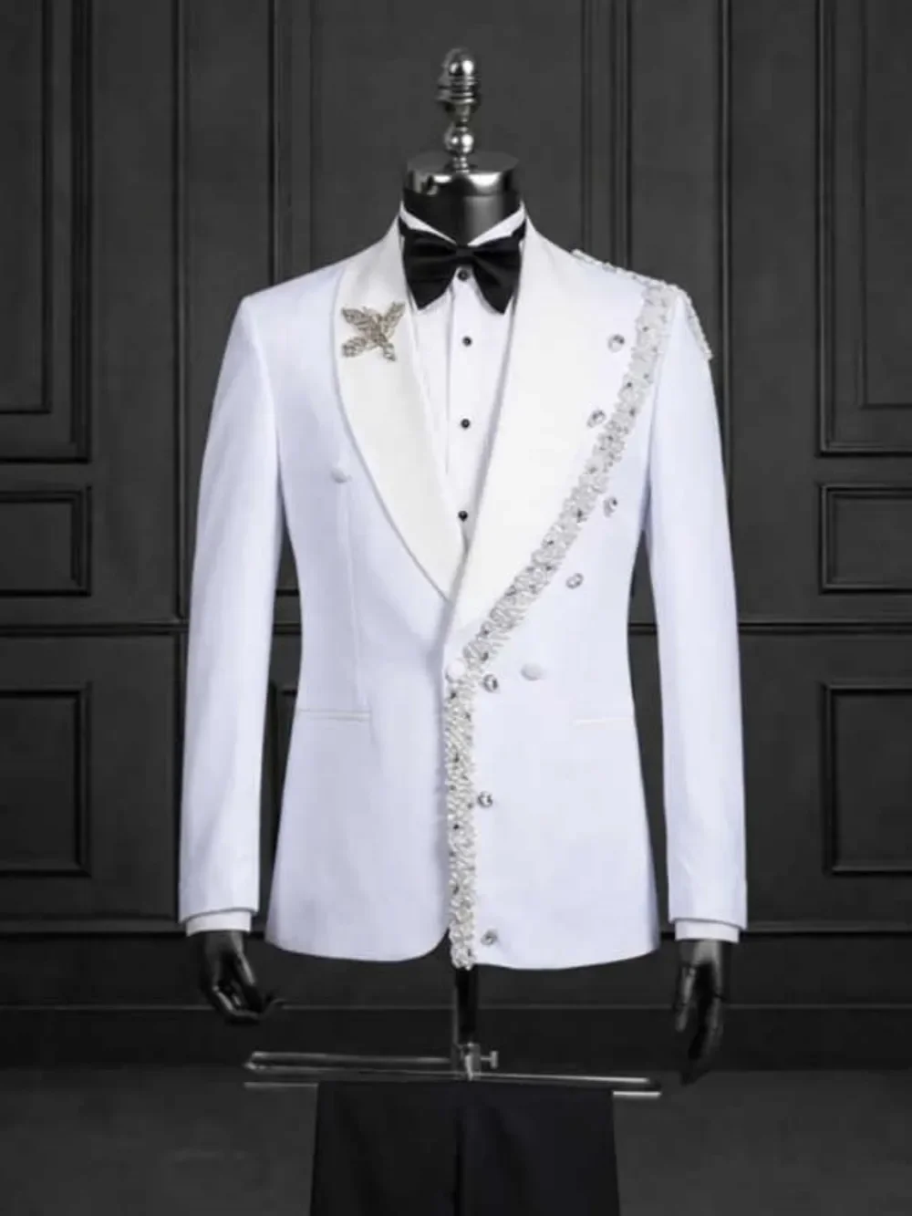 Design Wedding Tuxedos Shawl Lapel 2 Pcs Men Suit Elegant Beaded Jacket Pant Breathable Groom Evening Blazers Customized