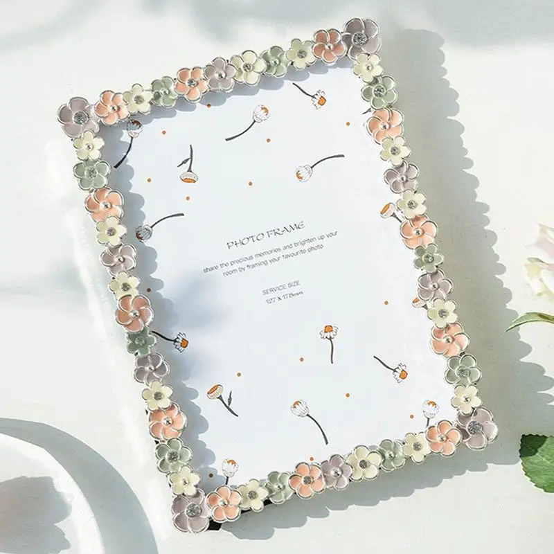 Small Flower Metal Creative Photo Frame Set Table 7 Inch Premium Photo Frame