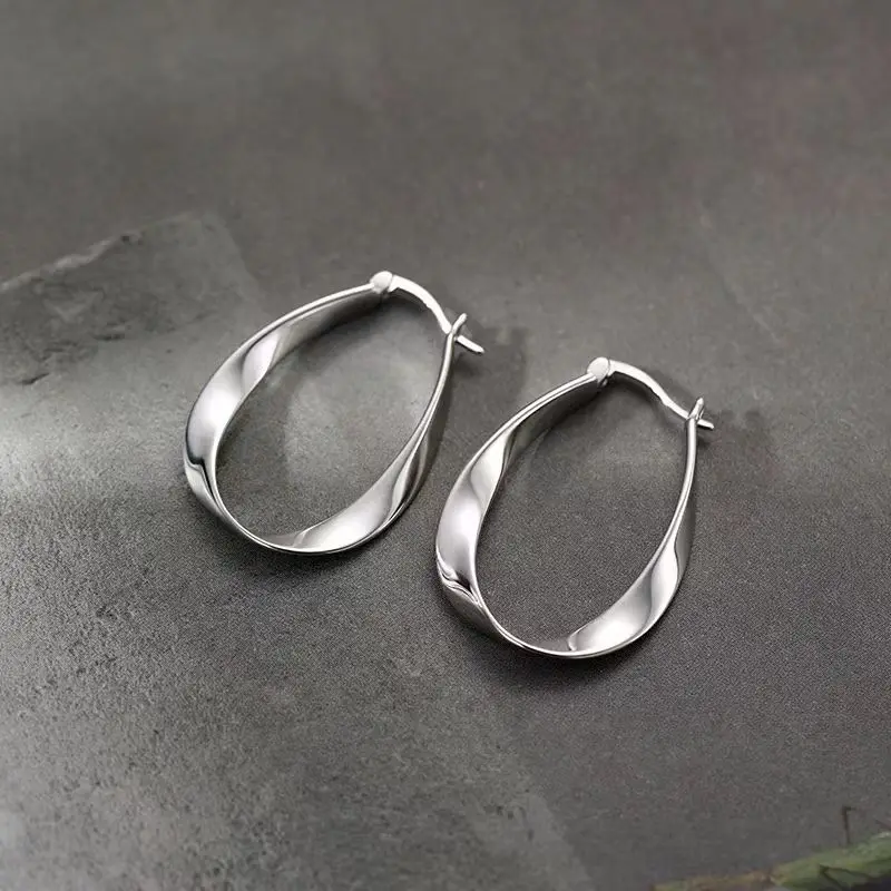 GANPUP Einfache silberfarbene Katzenpfoten-Ohrstecker für Frauen, für den täglichen Gebrauch, modischer Ohrschmuck, Geschenk für Partys, серьги женские – Detail 3