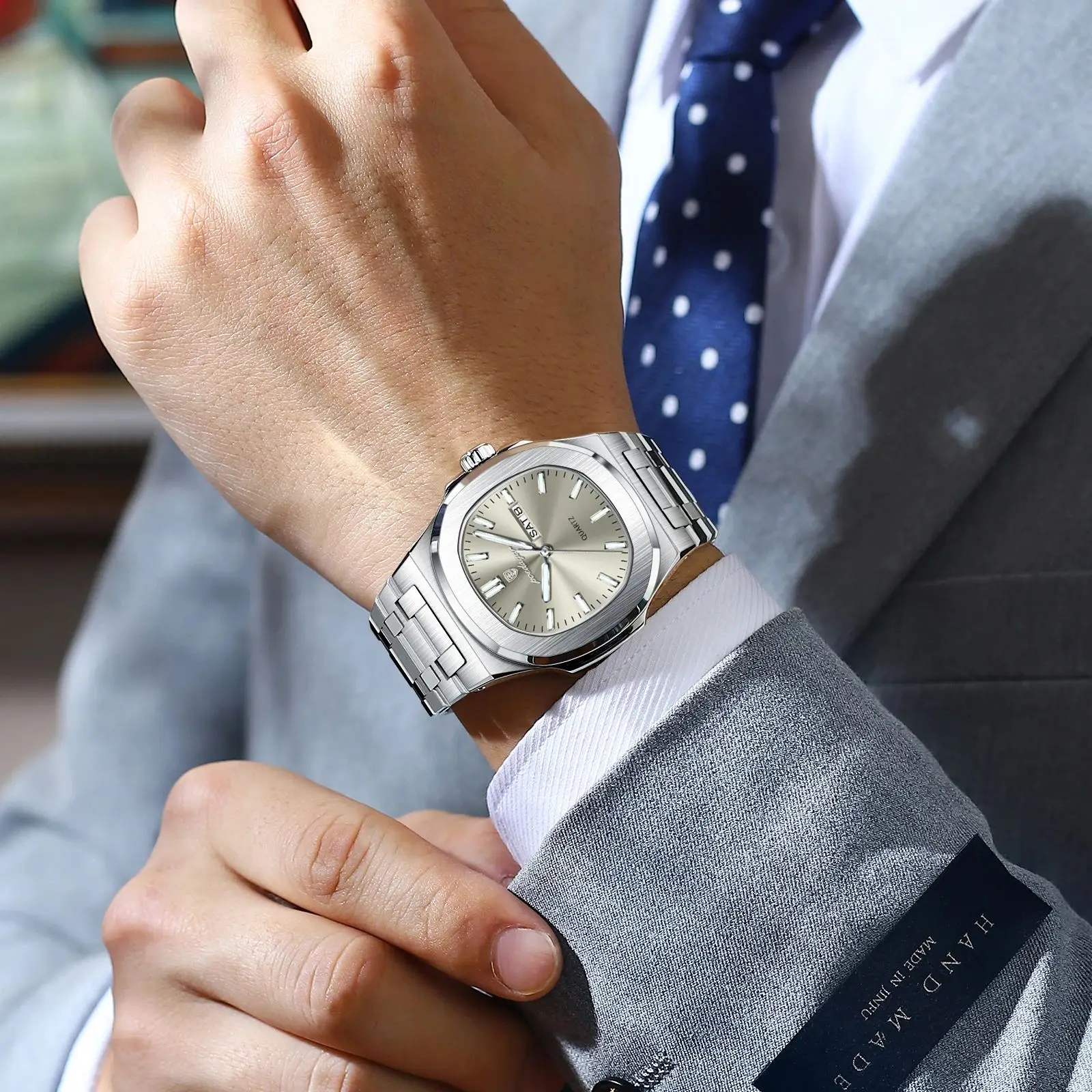 POEDAGAR ساحة موضة ساعات كوارتز رجالية مقاوم للماء مضيئة تاريخ الأسبوع الرجال ساعة الفولاذ المقاوم للصدأ الفاخرة رجل ساعة Reloj + صندوق