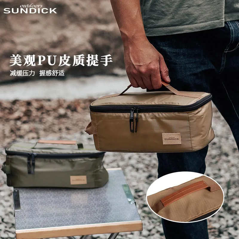 أدوات مائدة للنزهات الخارجية وأكواب وحقائب تخزين للضيوف الجبلية، بما في ذلك رؤوس الموقد وأسطوانات الغاز وأكياس التخزين