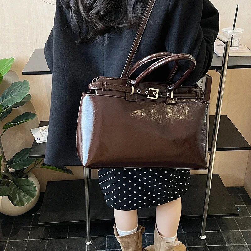 

Diaper Bags Popular Handbags For Women By Famous Designer, High-Quality Leather With Chic Details, Timeless Piece For Any Outfit