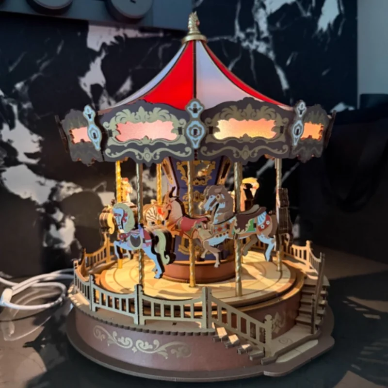 Caixa de música bloco de construção modelo kit diy artesanal montagem criativa brinquedo para as mulheres presente natal com recurso carrossel criativo