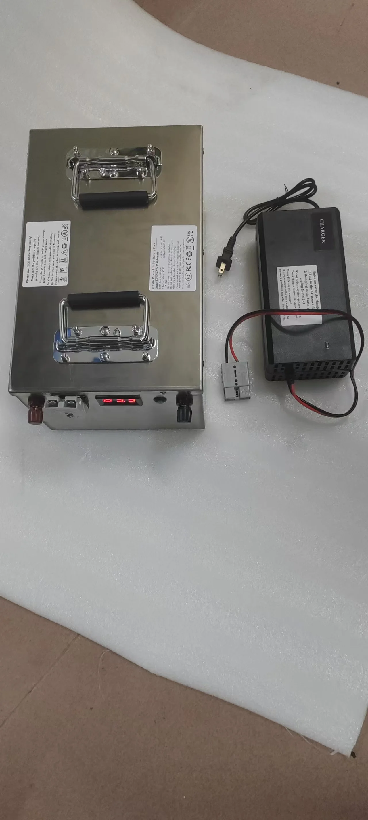 

LRKK bms 16s 48v lifepo4 battery 100AH 200AH 300AH 400AH 500AH 600AH 800AH 900AH for 10000w UPS scooter bike motor+20A charger