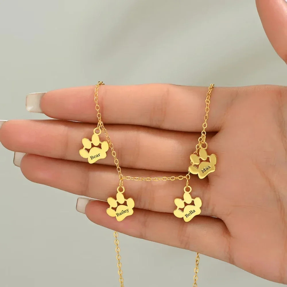 

Custom Engraved Name Necklaces for Women Fashion Jewelry Personalized Bear Paw Pendant Stainless Steel Nameplate Gifts