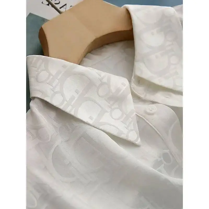 Klassiek jacquard shirt met lange mouwen dames lichtgewicht zijden instappers stijl subtiele letter bedrukte top voor lente zomer