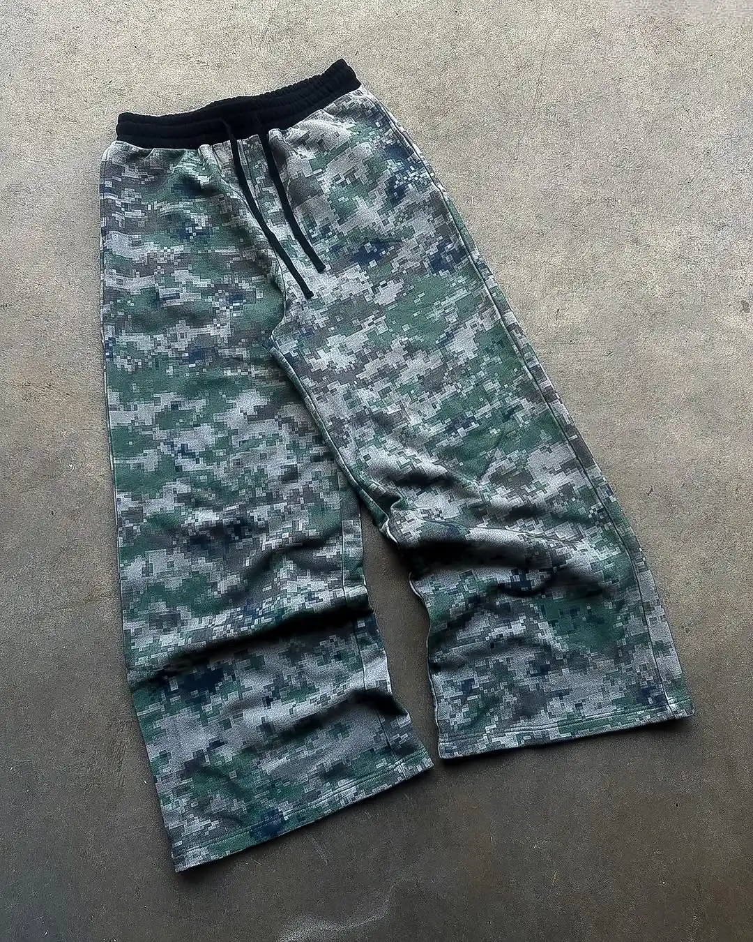

American Harajuku Old Camouflage Game Pattern Casual Pants Men's Spring Loose Fashion High Quality Jogger Sports Pants