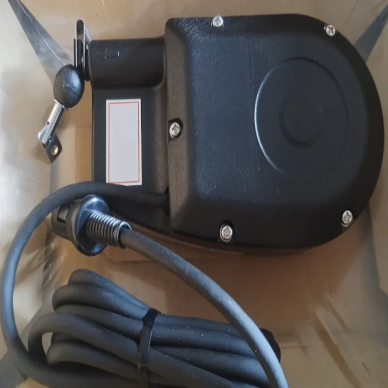 D-1000Z-C Incremental Wire-Rope Linear Encoder 5 Pulses/mm 2400mm Stroke Open Collector Output 4.5-26VDC for Ind