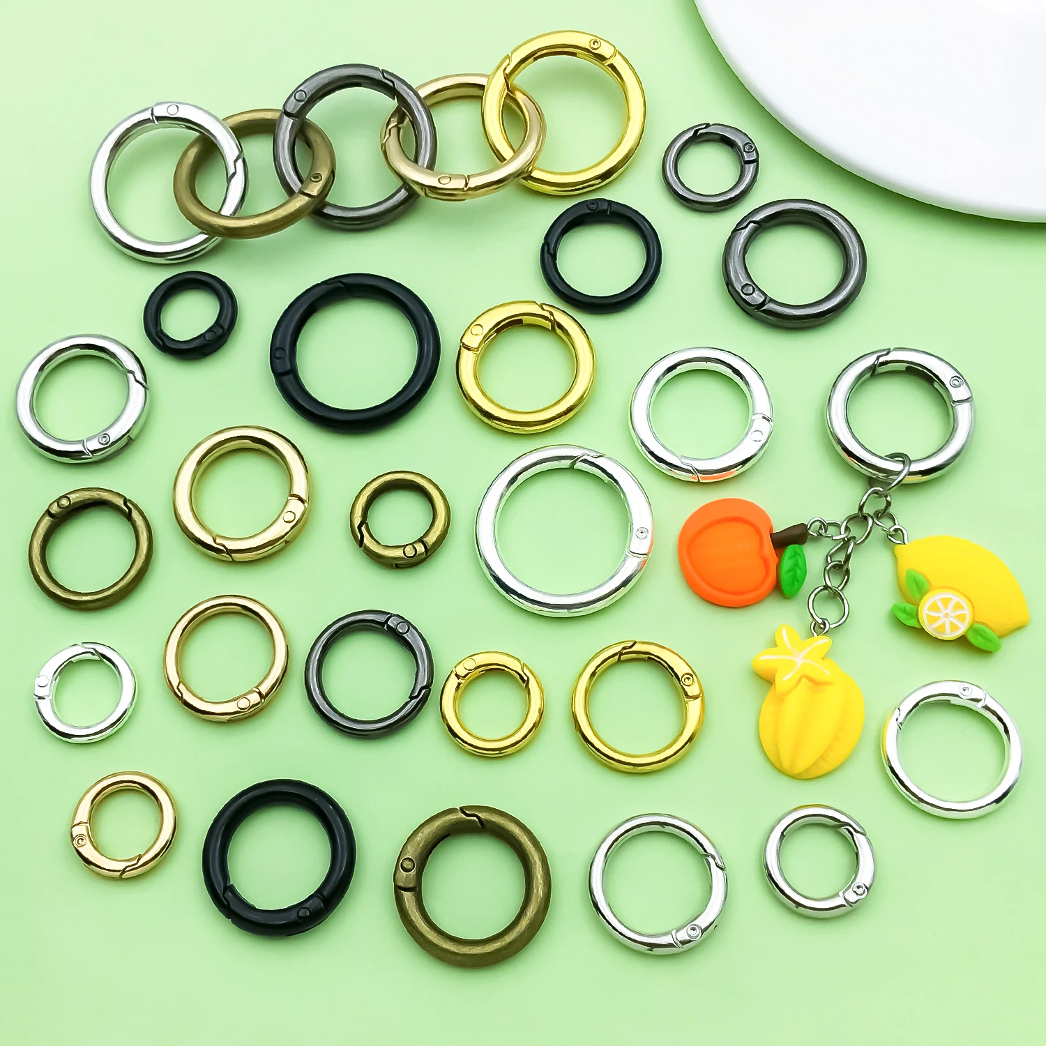 20pcs Spring Gate Rings for DIY Keychain Making